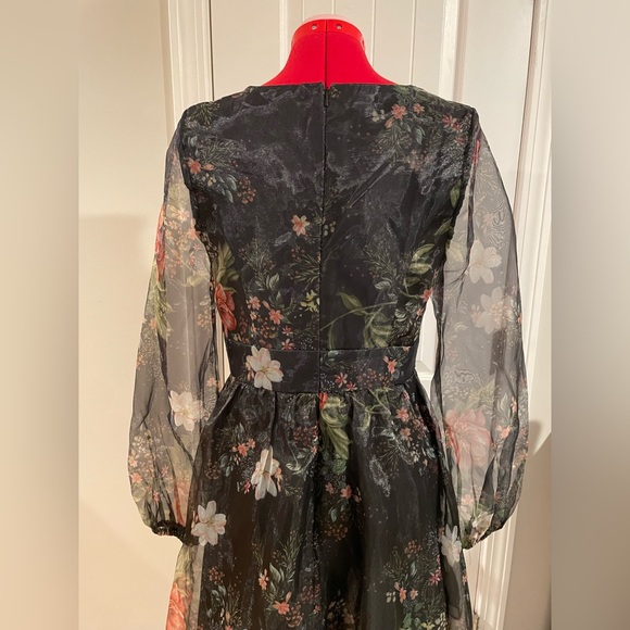 DB Studio / David’s Bridal Floral Organza Puff Sleeve Mini Bridesmaids Dress - Picture 3 of 9